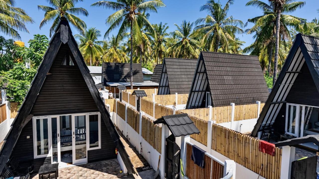 Sanctum Dive Bungalows With Private Pool กีลีตราวางัน ภายนอก รูปภาพ