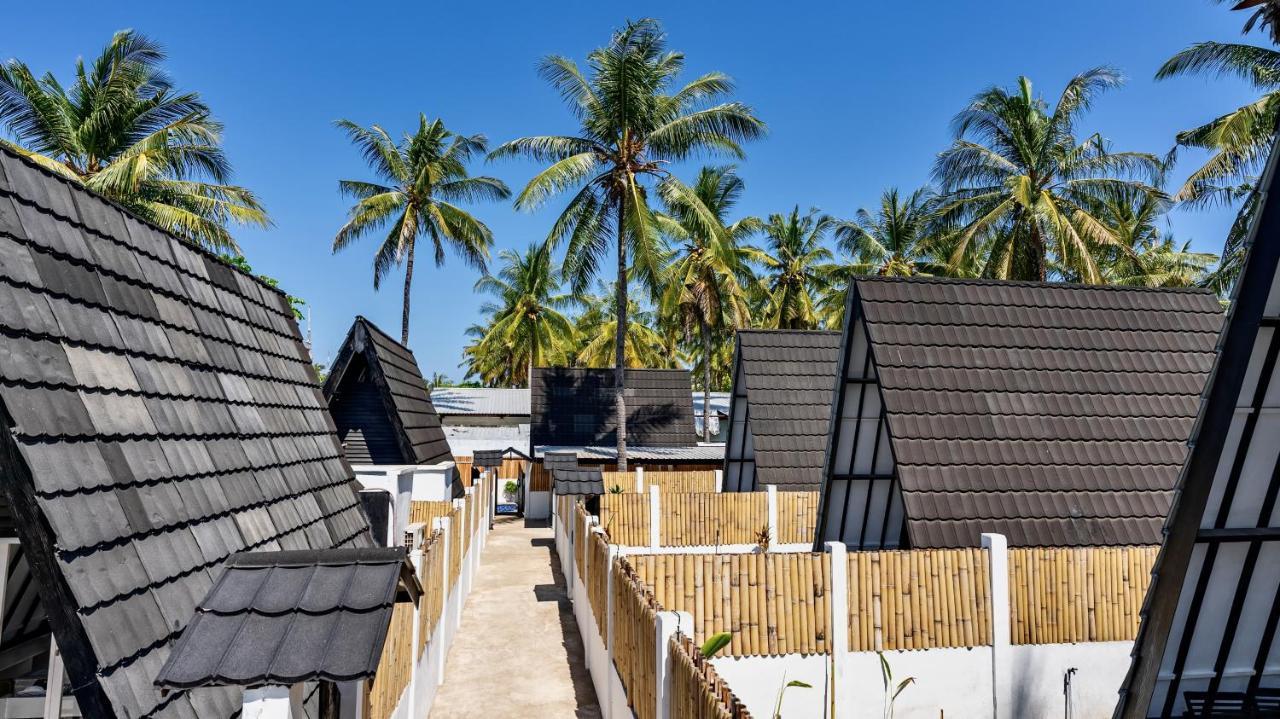 Sanctum Dive Bungalows With Private Pool กีลีตราวางัน ภายนอก รูปภาพ